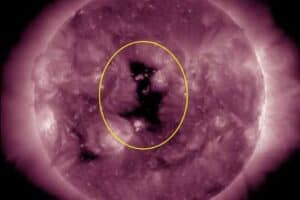 coronal-hole76